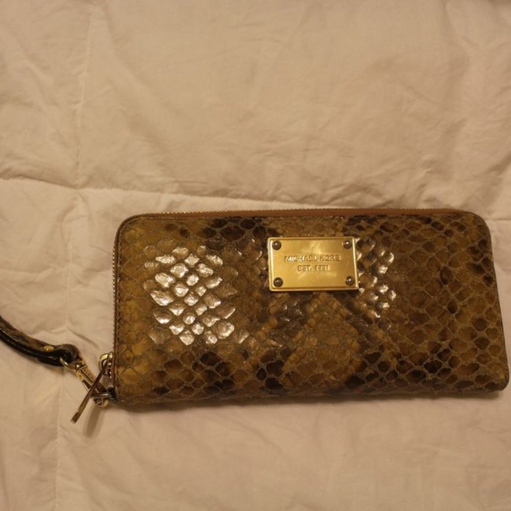 Michael Kors Wallet Wristlet